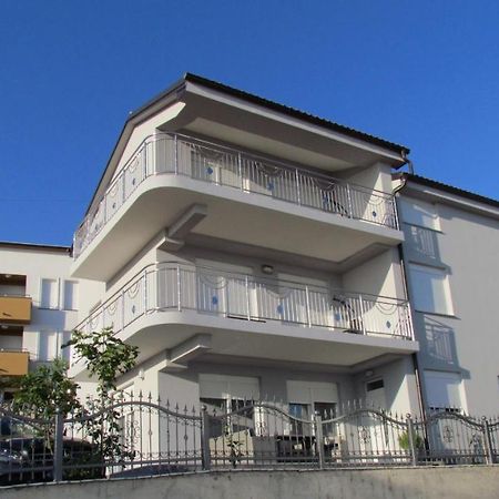 Apartment Delic Crikvenica Luaran gambar